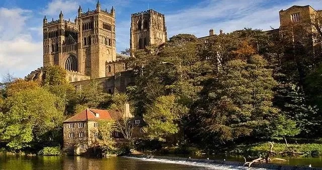 英国杜伦大学世界排名第几?一文带你了解这所古老名校的全球地位 英国杜伦大学世界排名第几?一文带你了解这所古老名校的全球地位