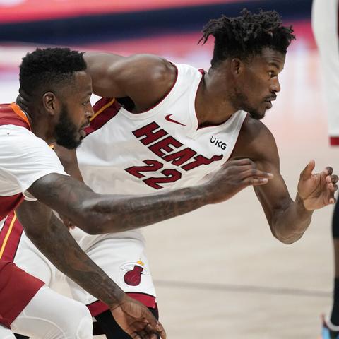 NBA总决赛G4数据解析,掘金压制热火夺赛点,约基奇全能表现再创历史 NBA总决赛G4数据解析,掘金压制热火夺赛点,约基奇全能表现再创历史