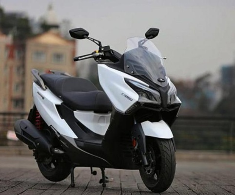 赛艇250 vs CT250，谁才是你的大踏板首选？深度对比帮你做决定