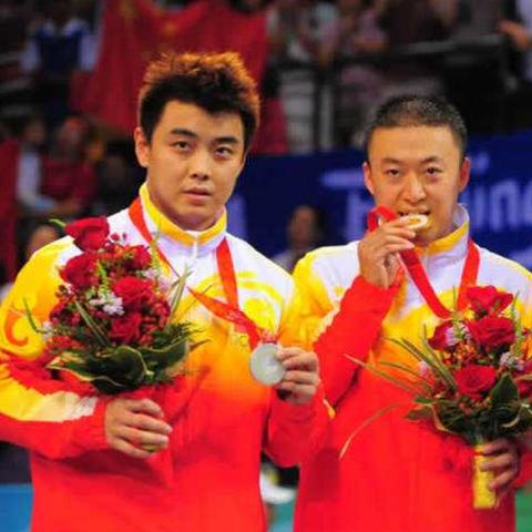 巅峰对决，2004年乒乓球奥运会男单冠军的传奇之路