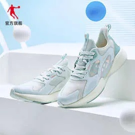 乔丹体育女鞋特价秒杀,轻盈跃动,美丽不打折 乔丹体育女鞋特价秒杀,轻盈跃动,美丽不打折
