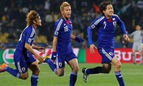 2010年南非世界杯日本队队员名单,蓝武士的荣耀与征途 2010年南非世界杯日本队队员名单,蓝武士的荣耀与征途