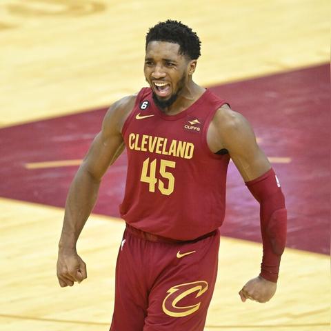 从烽火骑士到王者之师，NBA骑士队标志背后的荣耀与变革