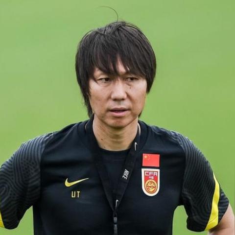 2026中国亚洲杯,新老交替中,中国队阵容的期待与隐忧 2026中国亚洲杯,新老交替中,中国队阵容的期待与隐忧